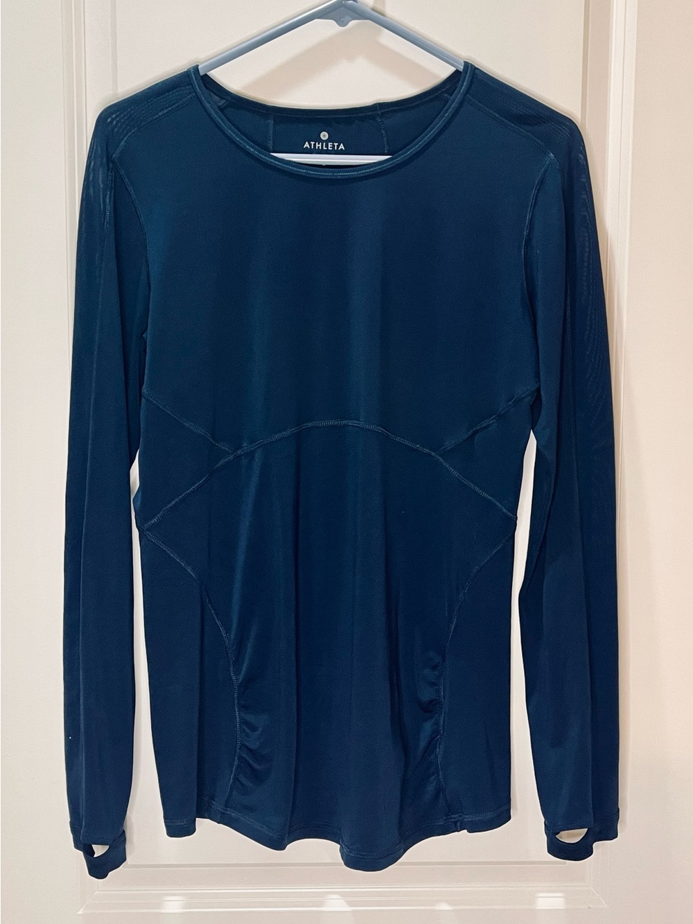 Athleta Navy Performance Top with Thumbholes L